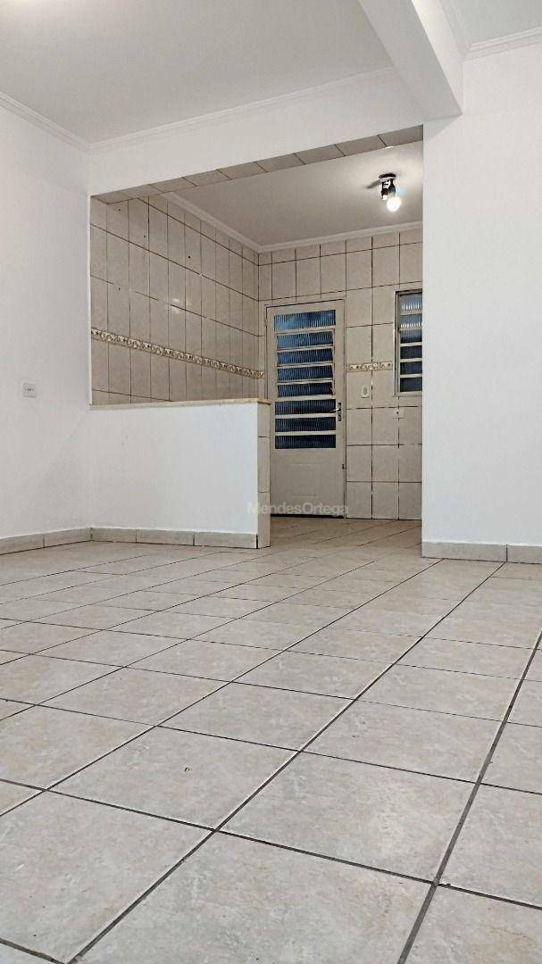 Casa à venda e aluguel com 3 quartos, 217m² - Foto 7