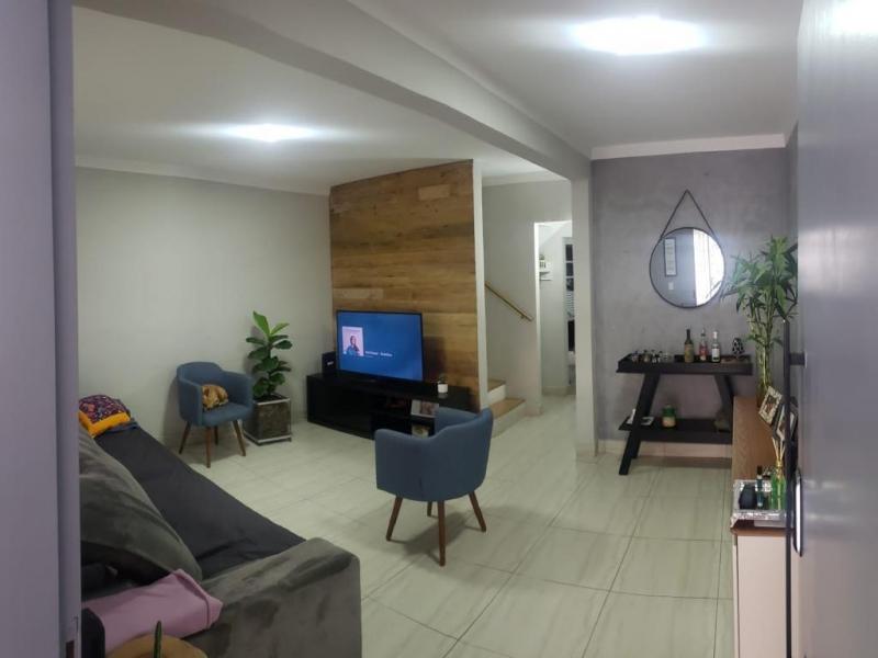 Cobertura à venda com 2 quartos, 180m² - Foto 2