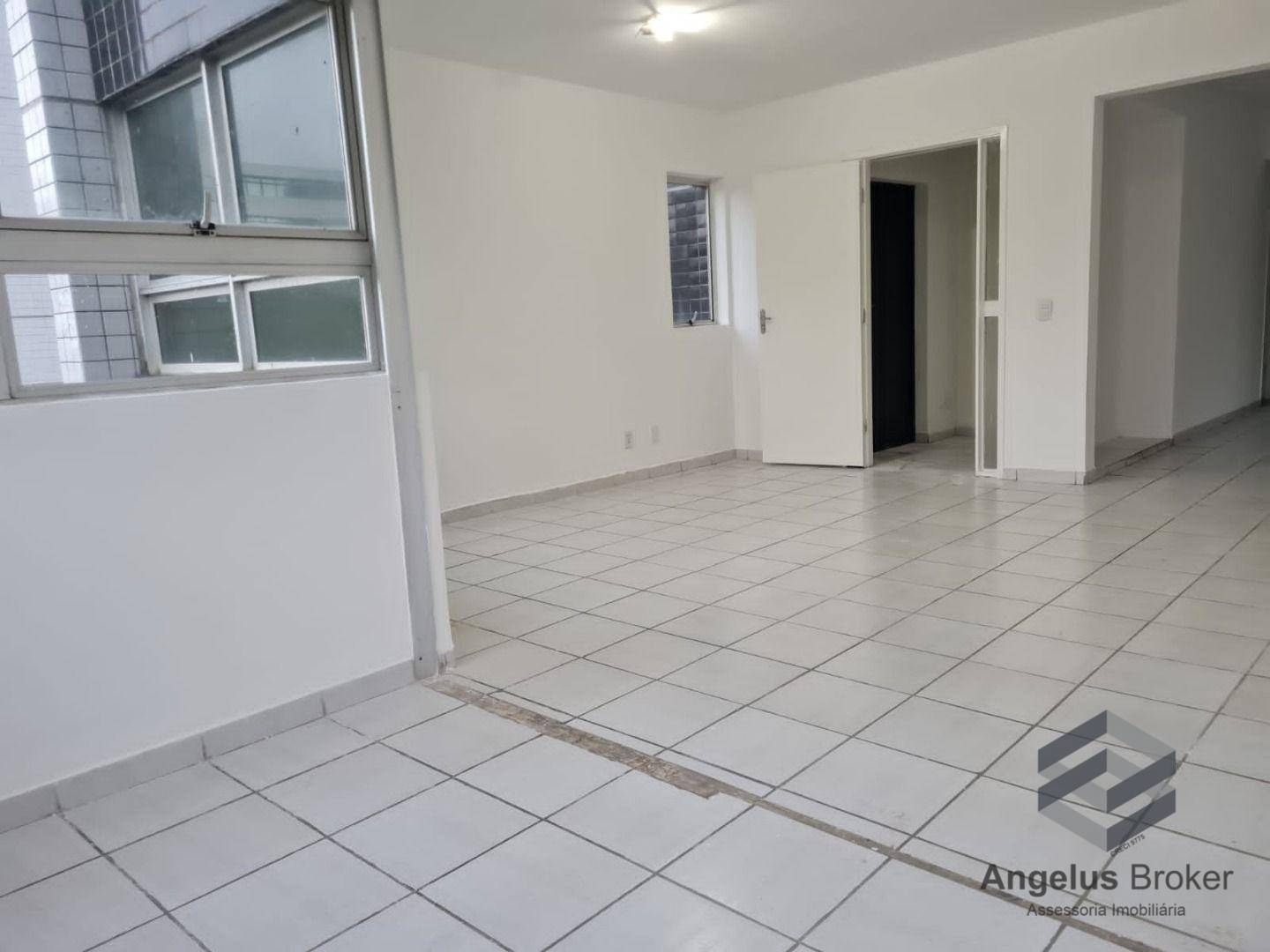 Apartamento à venda com 3 quartos, 180m² - Foto 2