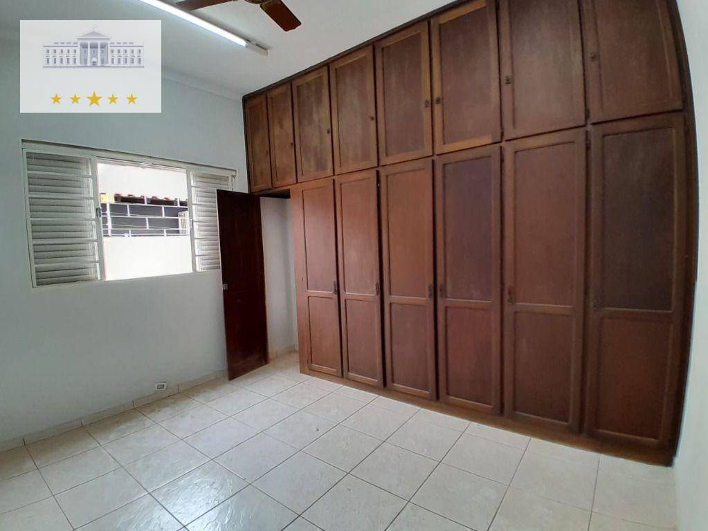 Casa para alugar com 3 quartos, 180m² - Foto 8