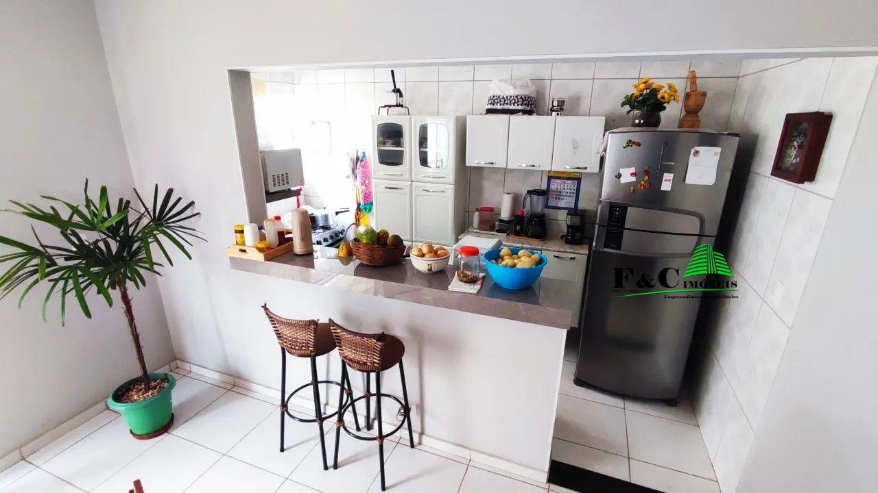 Casa à venda com 3 quartos, 300m² - Foto 15