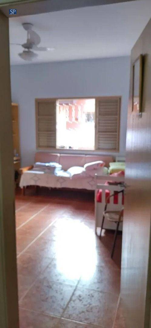 Casa à venda com 6 quartos, 300m² - Foto 10