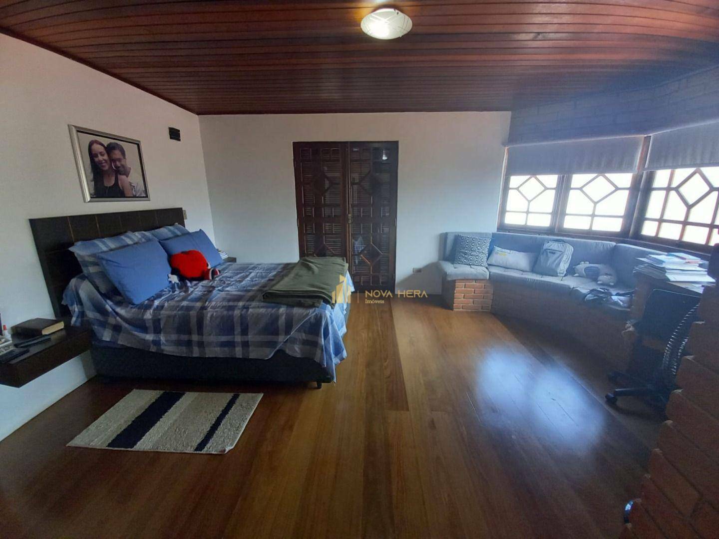 Casa à venda com 4 quartos, 320m² - Foto 13