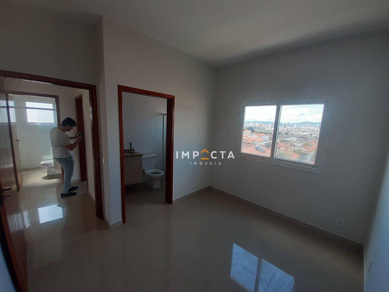 Apartamento à venda com 3 quartos, 70m² - Foto 4