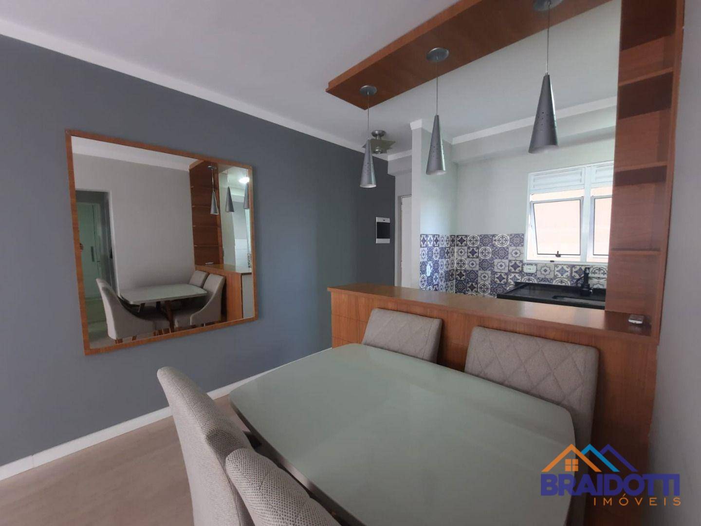 Apartamento à venda com 2 quartos, 56m² - Foto 1