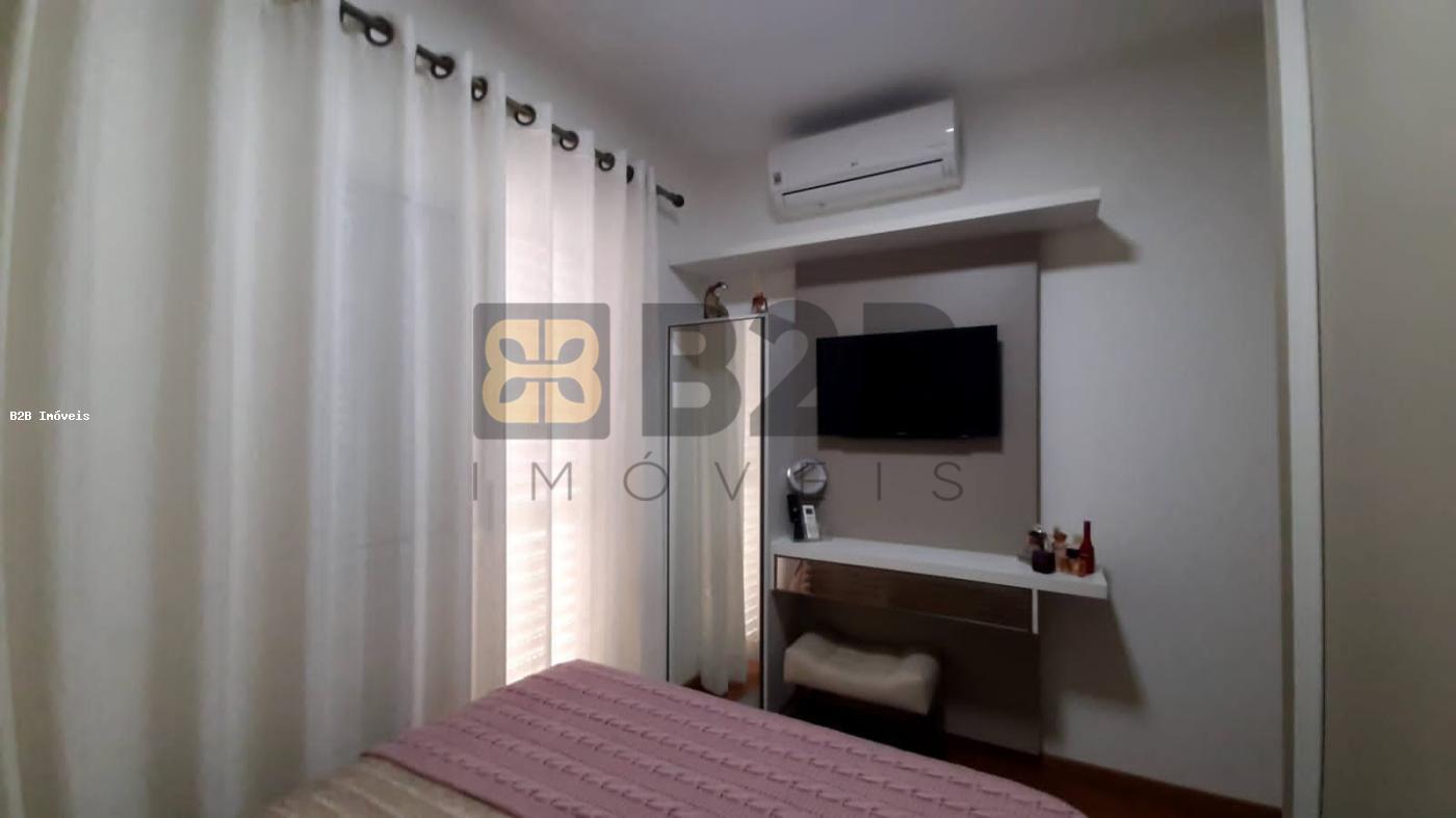 Casa à venda com 2 quartos, 85m² - Foto 13