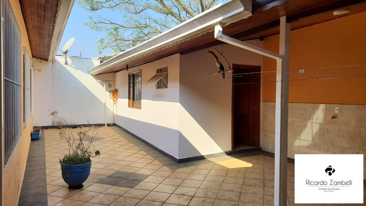 Casa à venda com 3 quartos, 300m² - Foto 14