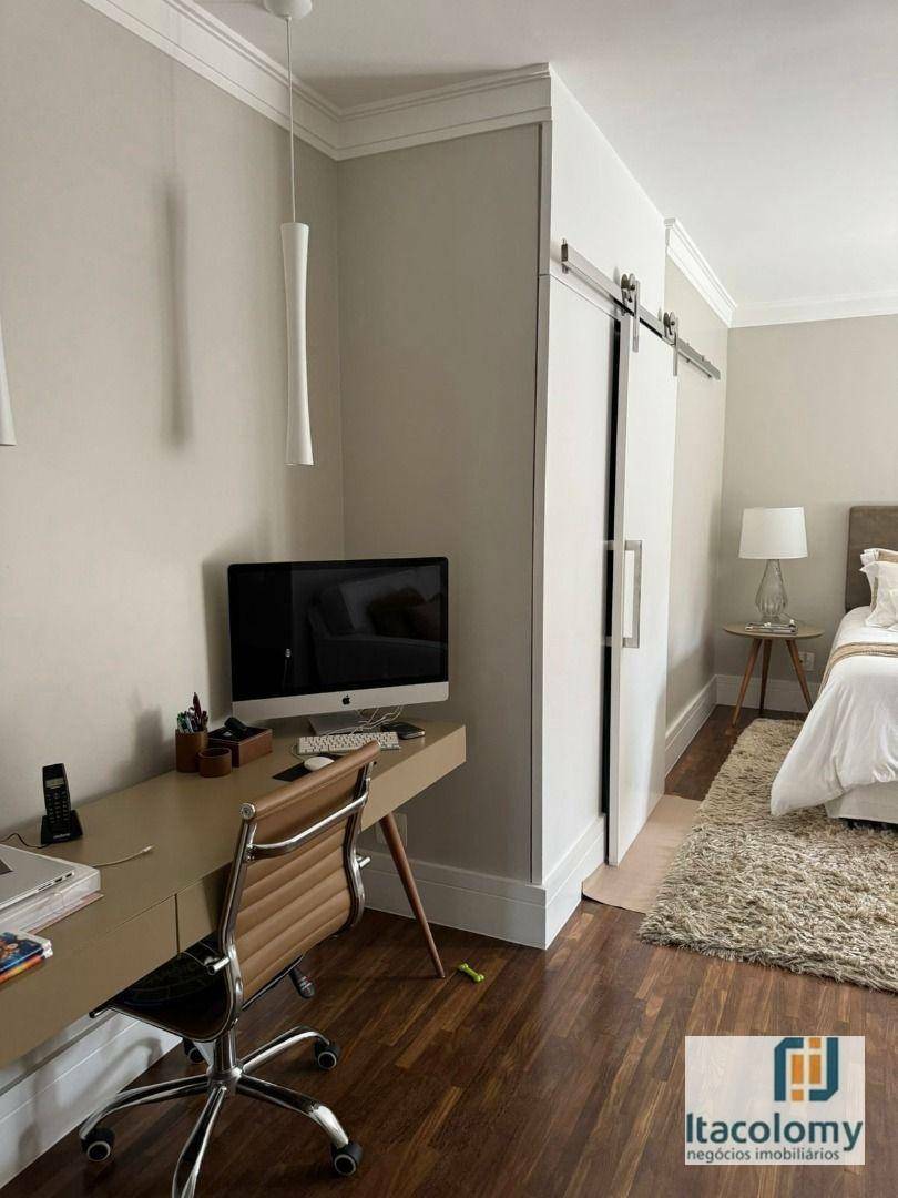 Casa de Condomínio para alugar com 4 quartos, 520m² - Foto 13