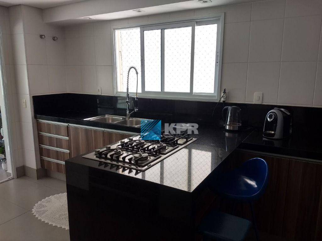 Apartamento à venda com 3 quartos, 167m² - Foto 2