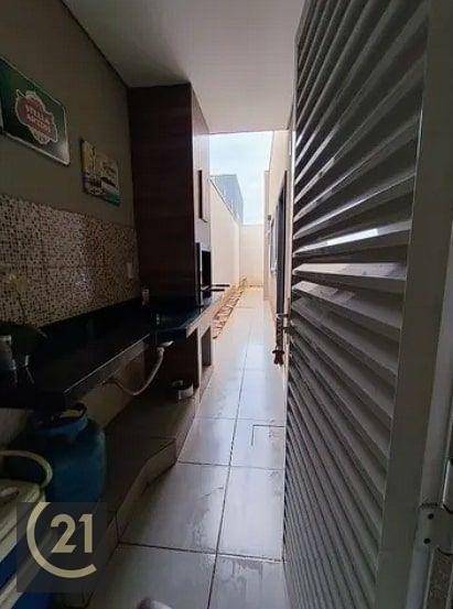 Casa à venda com 3 quartos, 146m² - Foto 2