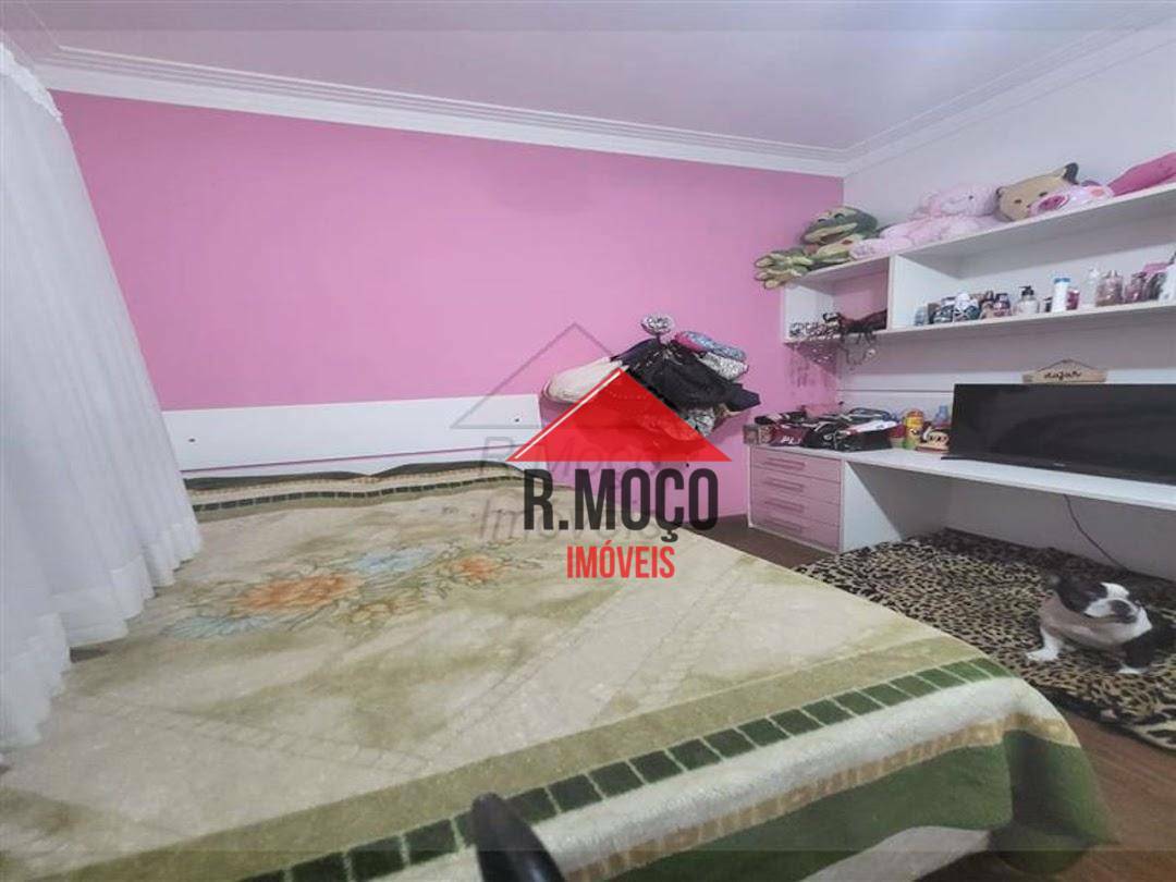 Casa à venda com 3 quartos, 225m² - Foto 21