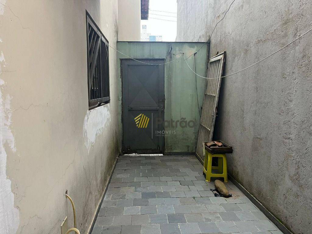 Sobrado à venda com 3 quartos, 150m² - Foto 15