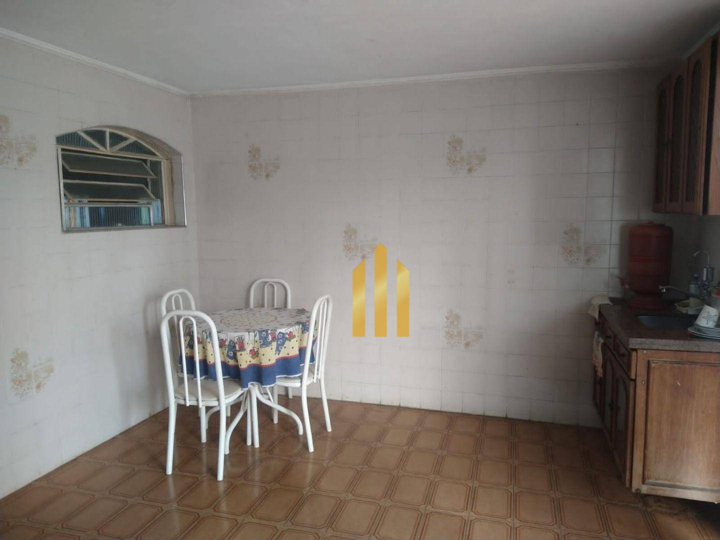 Casa à venda com 3 quartos, 170m² - Foto 3