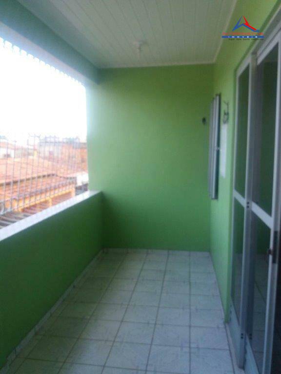 Casa à venda com 3 quartos, 240m² - Foto 9