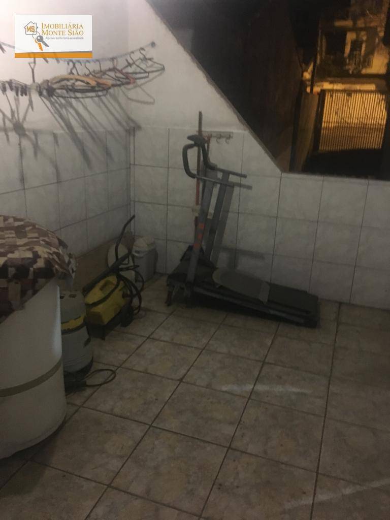 Sobrado à venda com 5 quartos, 200m² - Foto 21