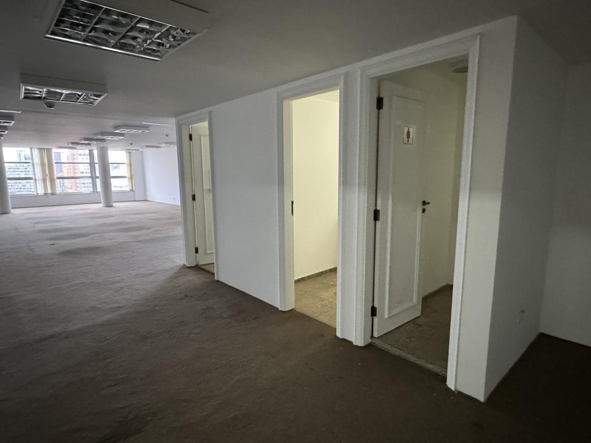 Prédio Inteiro à venda com 1 quarto, 256m² - Foto 22