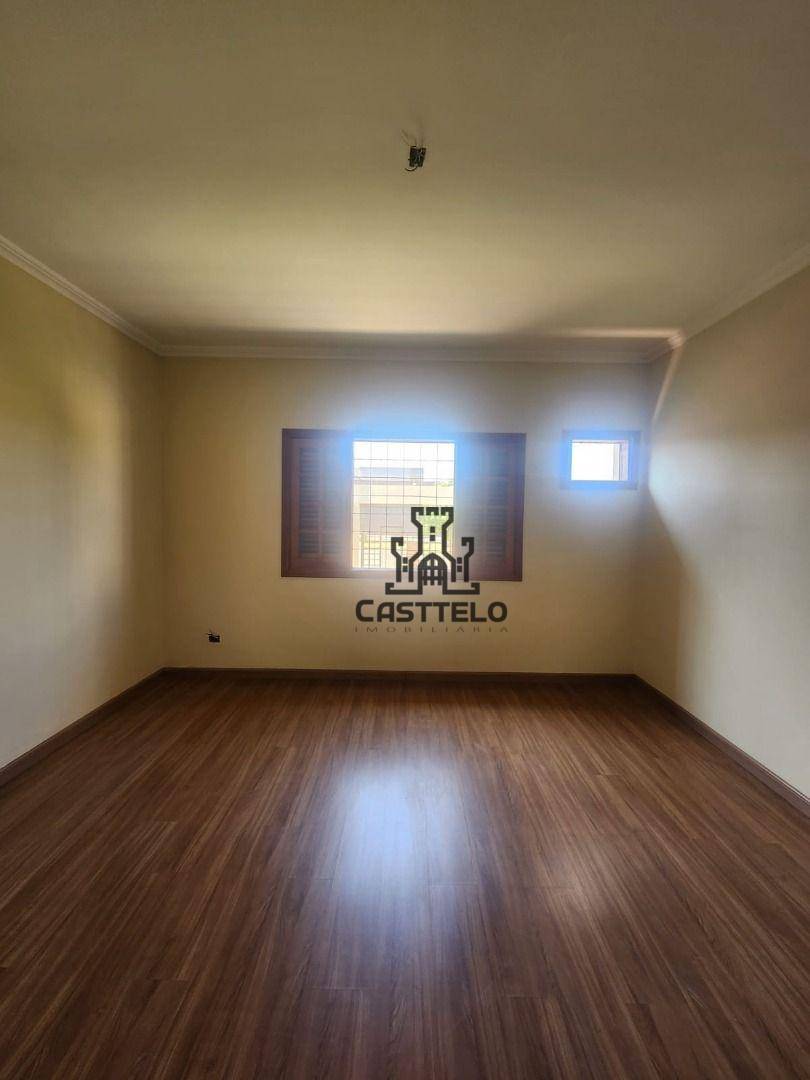 Casa à venda com 3 quartos, 217m² - Foto 31