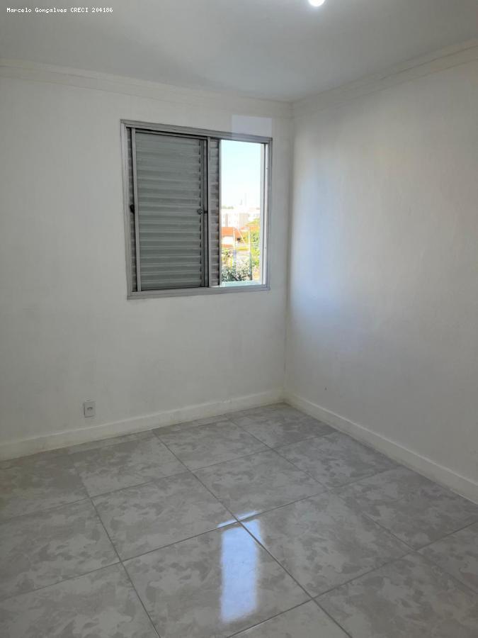 Apartamento à venda com 3 quartos, 80m² - Foto 11