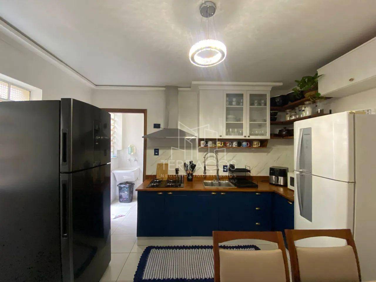 Casa para alugar com 2 quartos, 80m² - Foto 9