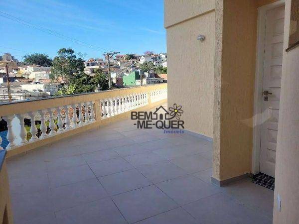 Sobrado à venda com 3 quartos, 259m² - Foto 2