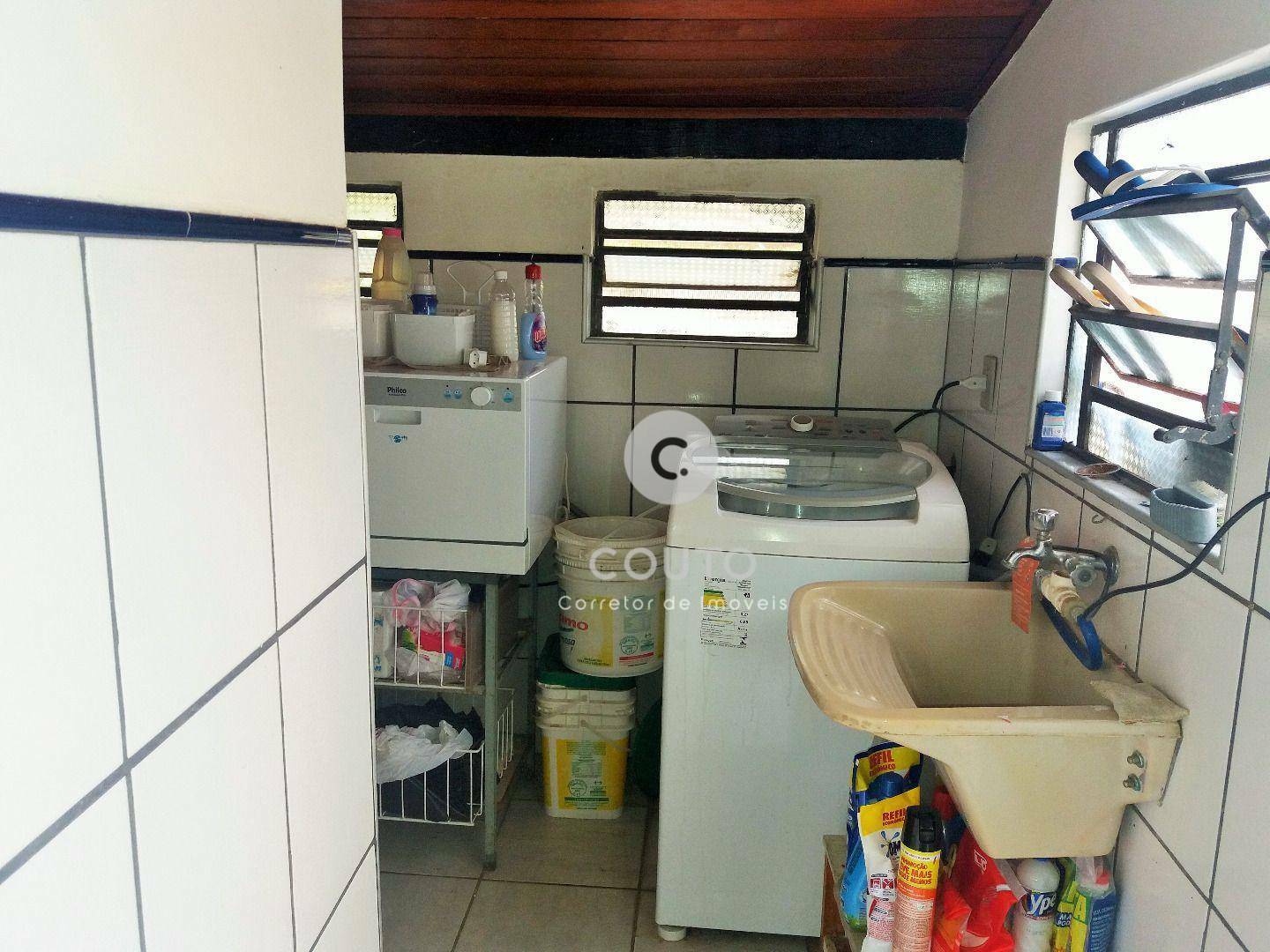 Chácara à venda com 8 quartos, 390m² - Foto 46