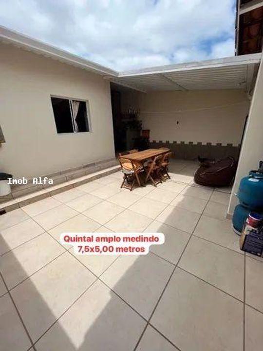 Casa à venda com 3 quartos, 112m² - Foto 14