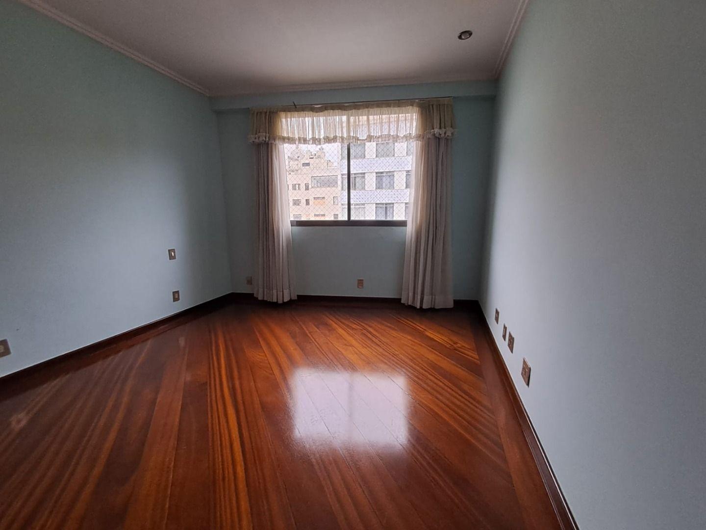 Apartamento à venda com 4 quartos, 313m² - Foto 19