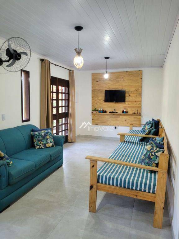 Casa de Condomínio à venda com 3 quartos, 224m² - Foto 2