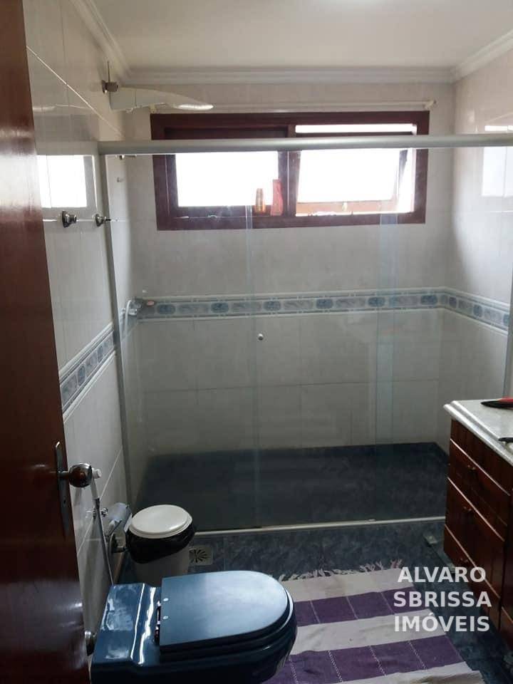 Casa de Condomínio à venda com 4 quartos, 247m² - Foto 11