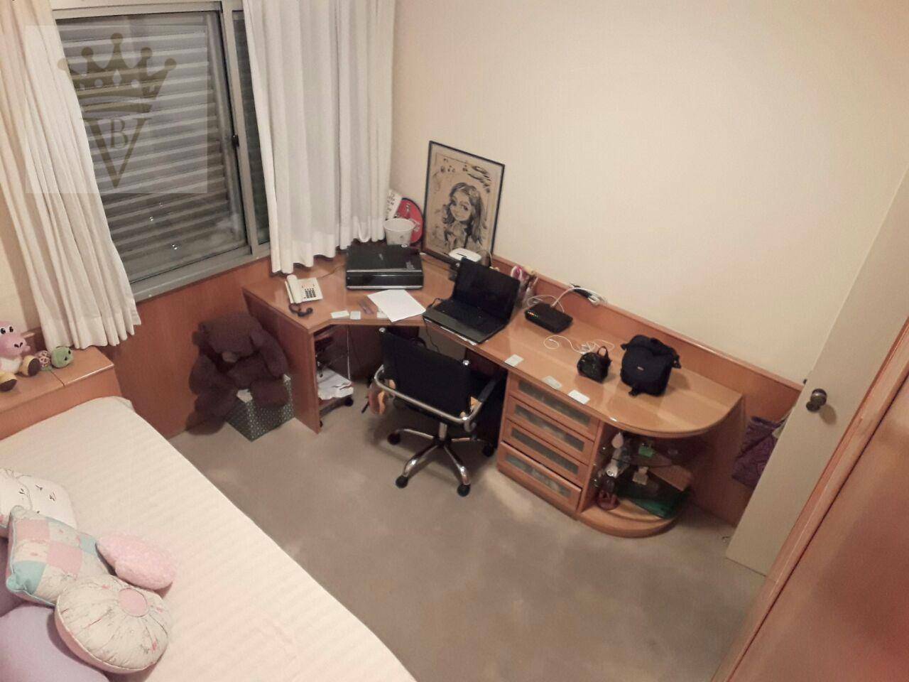 Apartamento à venda com 3 quartos, 140m² - Foto 7