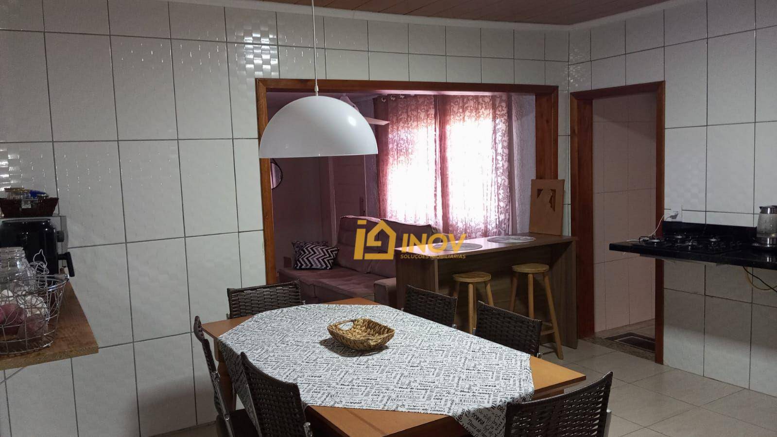 Casa à venda com 2 quartos, 70m² - Foto 5