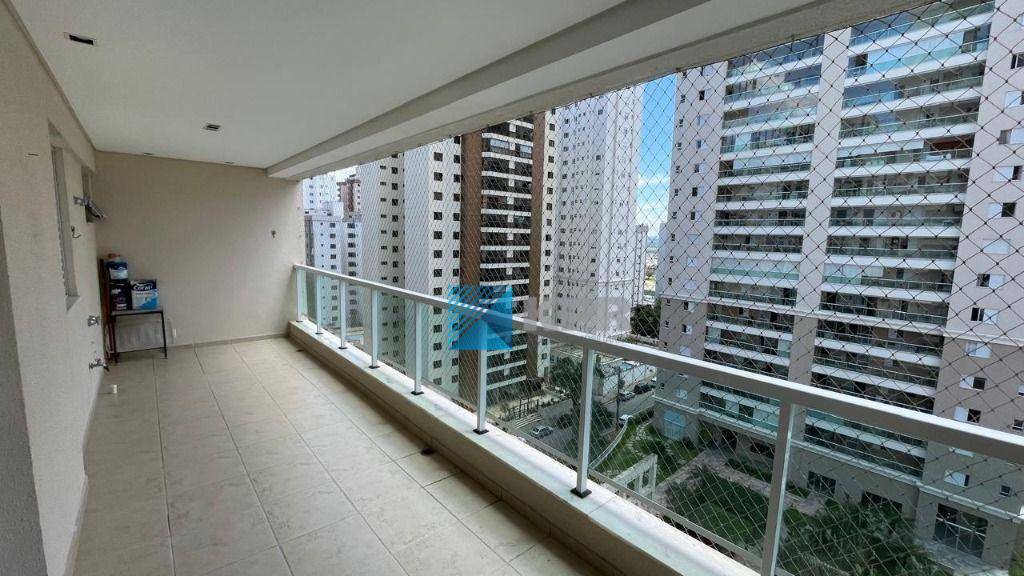 Apartamento à venda com 3 quartos, 130m² - Foto 3