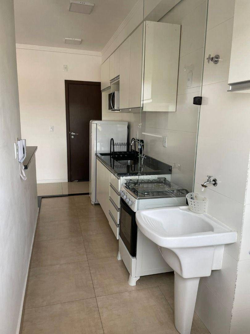 Apartamento à venda com 2 quartos, 66m² - Foto 13