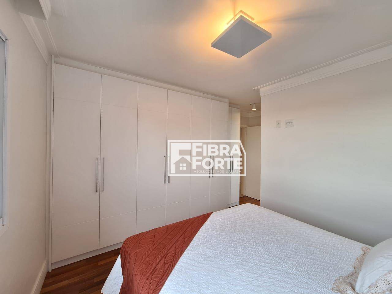 Apartamento à venda com 3 quartos, 108m² - Foto 11