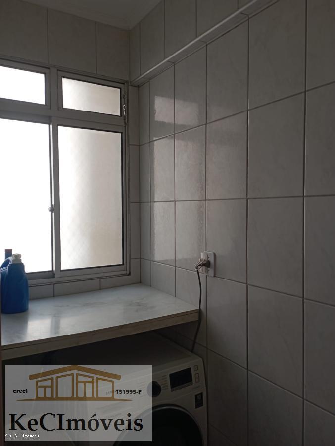 Apartamento à venda com 2 quartos, 72m² - Foto 14