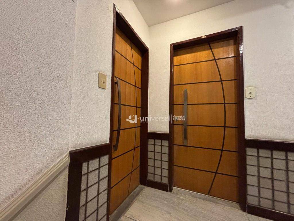 Cobertura para alugar com 3 quartos, 208m² - Foto 19