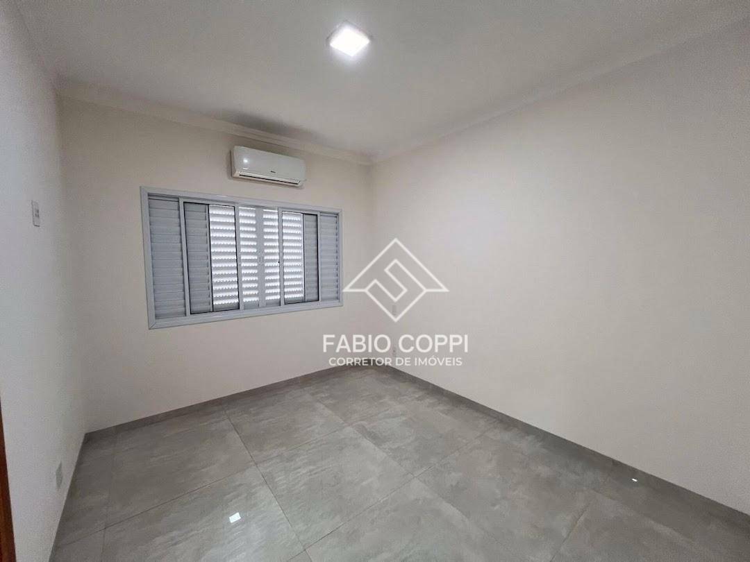 Casa de Condomínio à venda com 3 quartos, 236m² - Foto 18