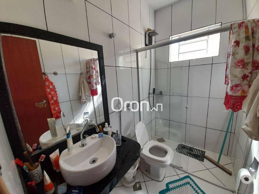 Casa à venda com 4 quartos, 186m² - Foto 13