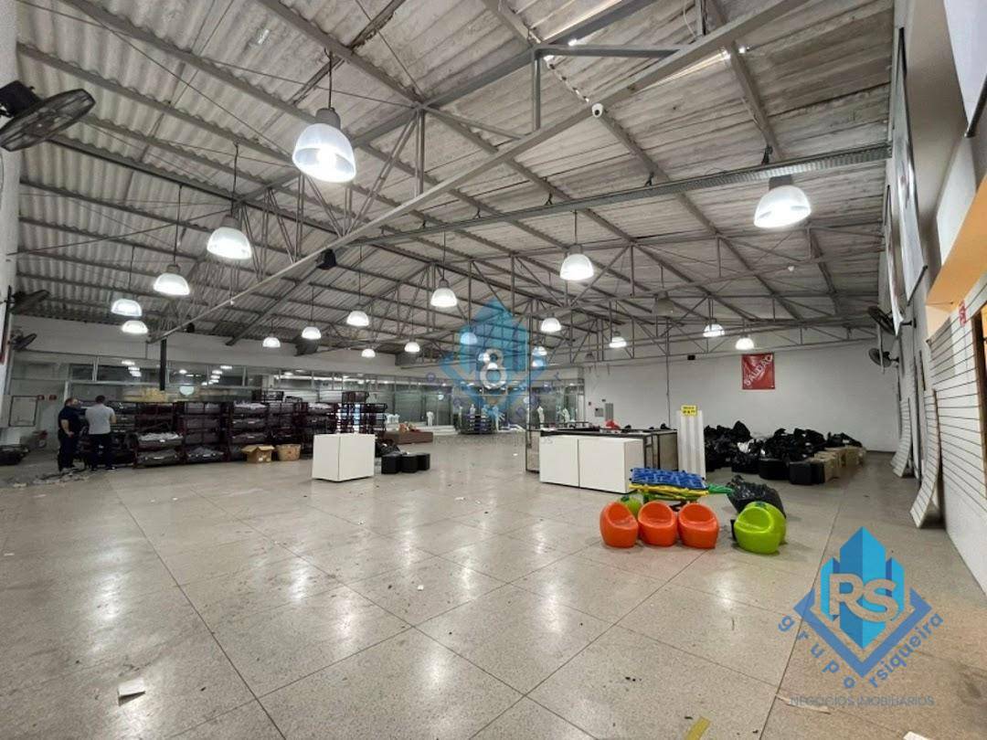 Depósito-Galpão-Armazém para alugar, 760m² - Foto 1