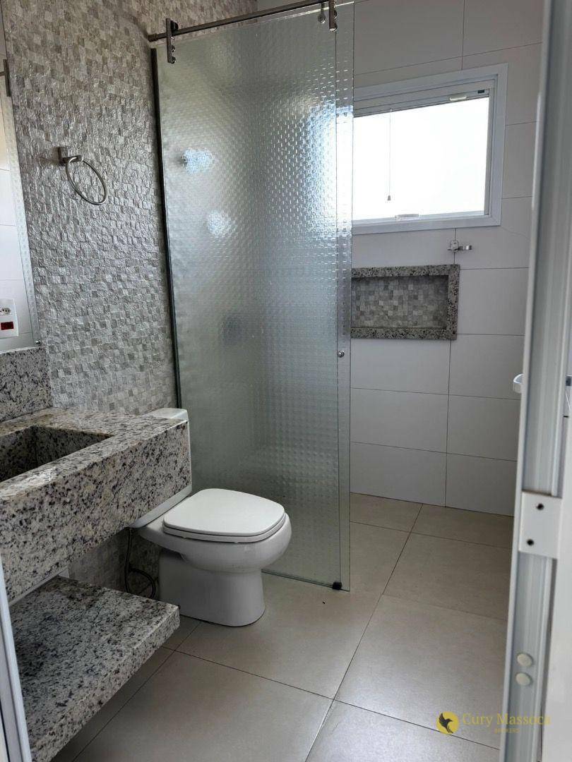 Casa de Condomínio para alugar com 4 quartos, 290m² - Foto 15