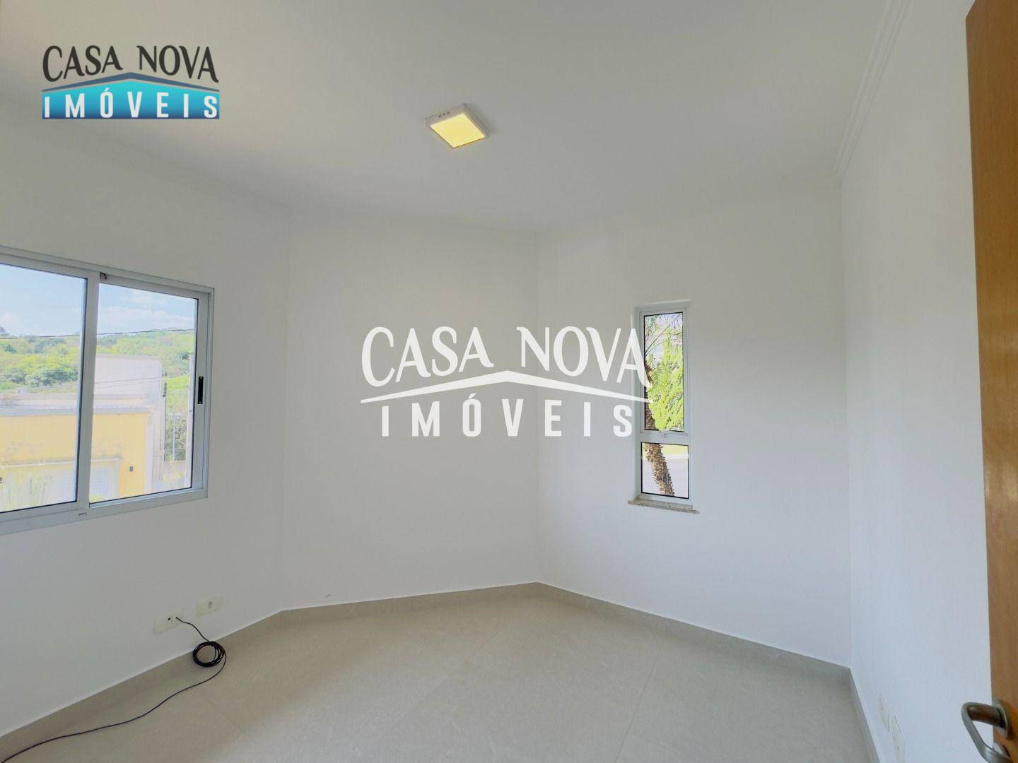 Casa de Condomínio para alugar com 3 quartos, 260m² - Foto 18