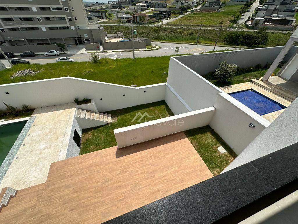 Casa de Condomínio à venda com 4 quartos, 305m² - Foto 40