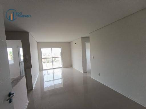 Apartamento à venda com 2 quartos, 70m² - Foto 4