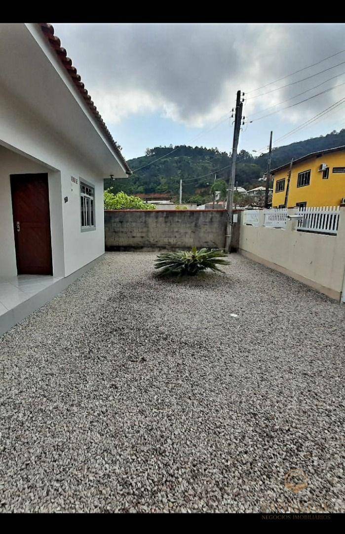 Casa à venda com 3 quartos, 80m² - Foto 6