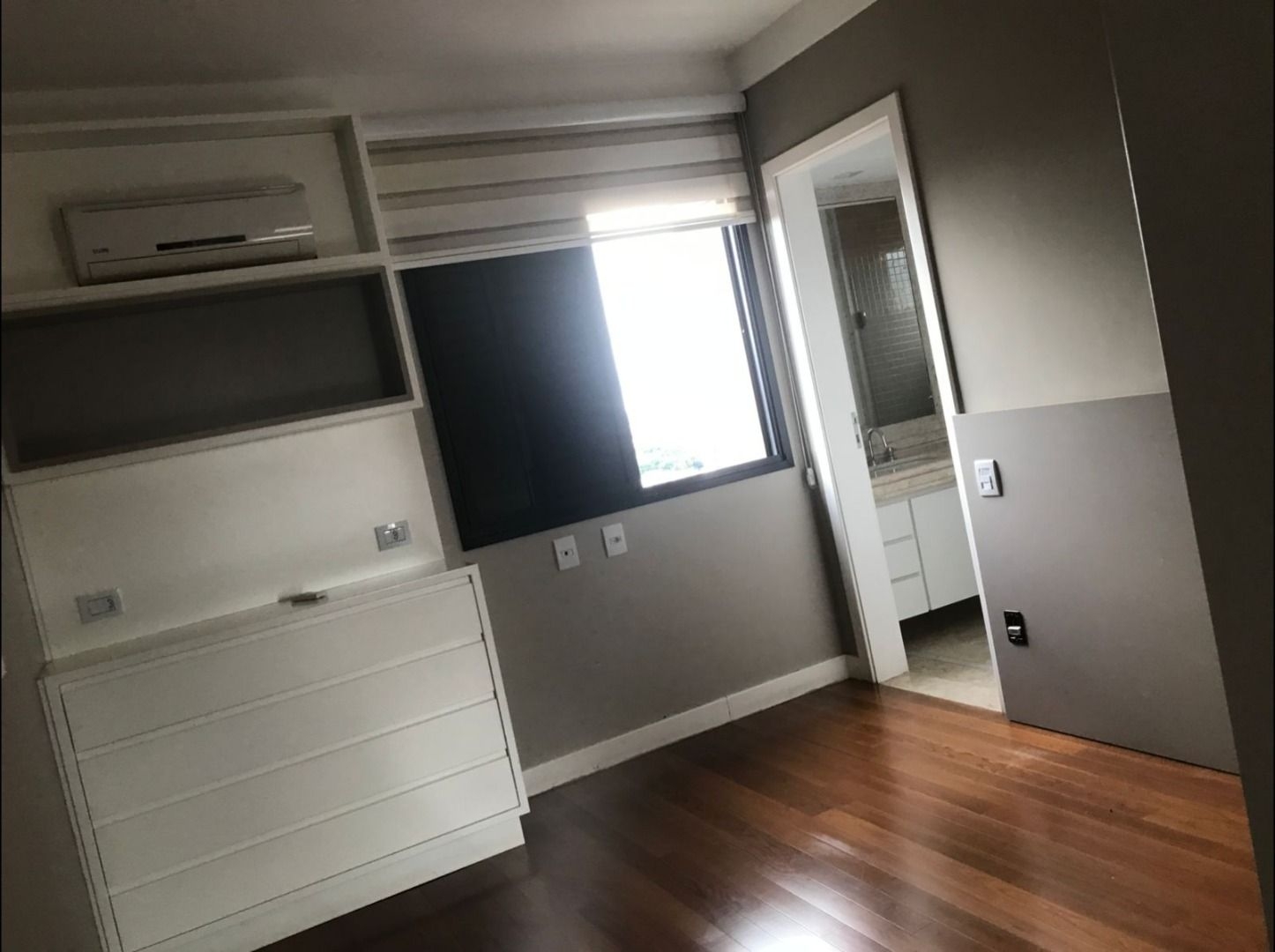 Apartamento para alugar com 4 quartos, 100m² - Foto 17