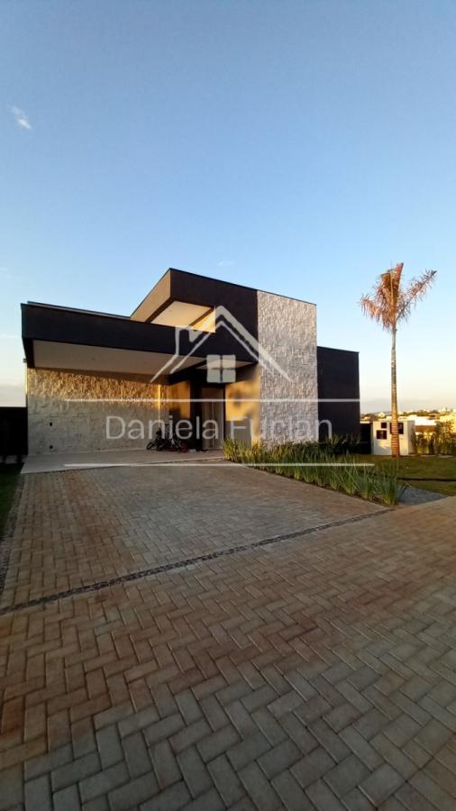 Casa de Condomínio à venda com 3 quartos, 250m² - Foto 17