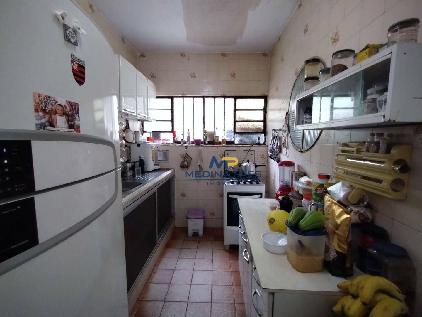 Casa à venda com 4 quartos, 100m² - Foto 28