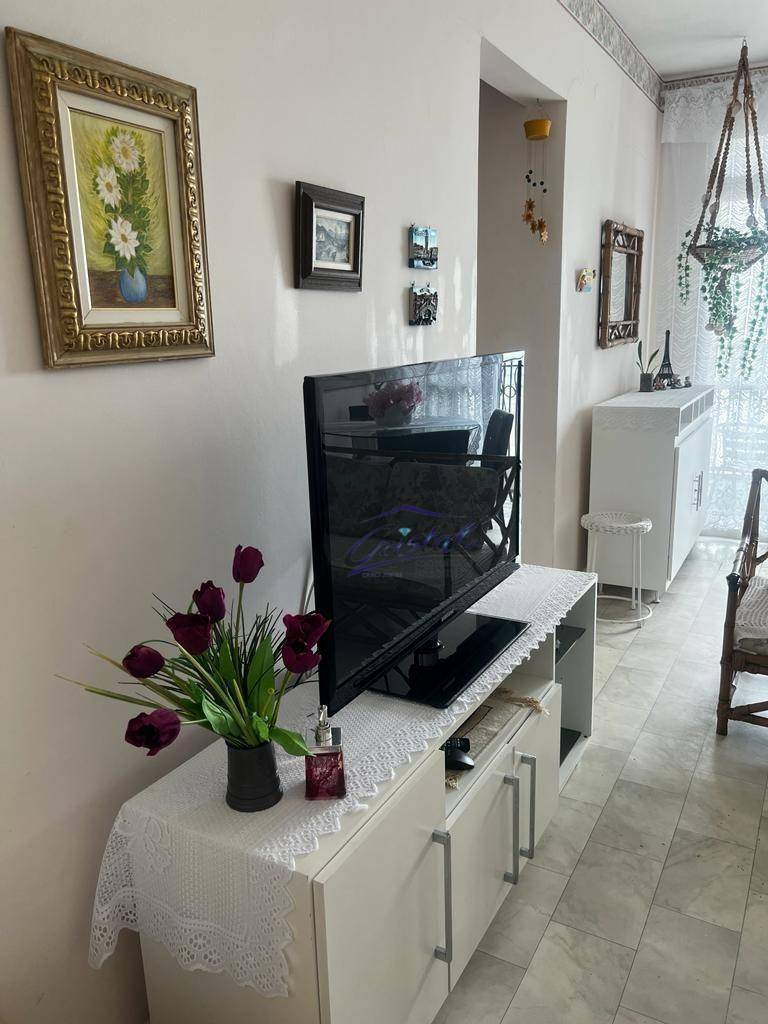 Apartamento à venda com 3 quartos, 91m² - Foto 4