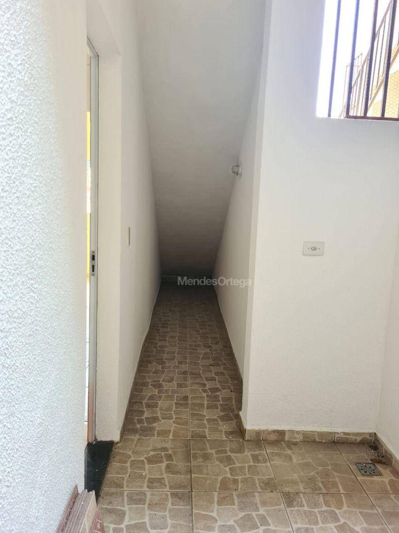 Casa à venda com 2 quartos, 57m² - Foto 9