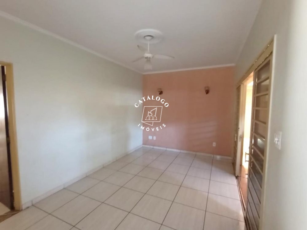 Casa à venda com 3 quartos, 250m² - Foto 3